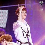 [도경수] 경수 <b>눈</b>화장이 달라진듯!
