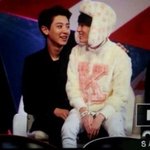 [<b>찬열</b>] 가요대전 박찬열과 꽁냥함