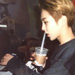 [시우민] 나레기웅녀 이사진을왜지금봄??