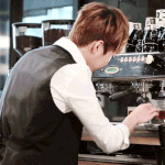 [시우민] 커피내리는 <b>슈리</b>스타님