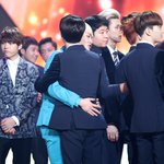 [도경수] 나도 경수 안아보고싶다
