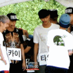 [세훈] <b>형들</b> 앞에서 재롱떠니? ㅋㅋㅋㅋ