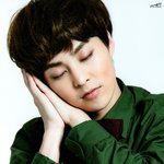 [시우민] 웅녀들 다 <b>자나</b>보네