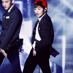 [시우민] 내가 젤 좋아하는<b>포즈</b>얌