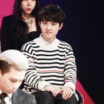 [도경수] 경수어깨좁은지모르겠음