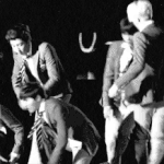 [백현] 백현아..아직...<b>동굴</b>...기다려..