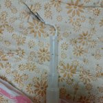 여성용품 템<b>x</b> 에서 검정색 이물질이 묻어나왔네요