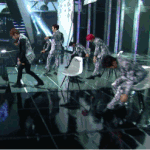 [인피니트] 우현아 엉덩이로 <b>의자</b>찾니?