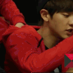 [시우민] 야자타임이 불안했던 <b>미니</b>의 손