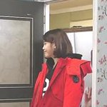 [아이유] 남친 옷 입은 것 같은 아이유 귀여워