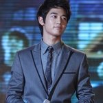男아이돌의 멋진 무대위 <b>수트</b> 패션