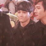 [CHEN] 강아지를<b>밖</b>에서대려왔는데