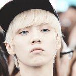 [루한] <b>사진</b> <b>포</b><b>샵</b>인데..