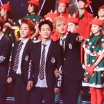 [CHEN] <b>키</b>는종대가<b>더</b>작은댘ㅋㅋㅋ