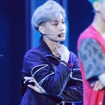 [카이] 시발 <b>종인</b>아 사랑해!!!!!!!!!!!!!!!!