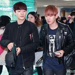 [비상대피소] 오늘<b>공항</b> 팔짱낀 백현이랑첸
