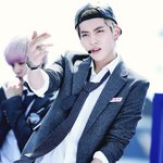 [크리스] ㅋㅋㅋㅋ민석이톡에서 왔어요