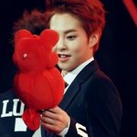 [시우민] 민석이 <b>오묘</b>한 분위기도있는거같아