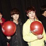 [시우민] 김민석 <b>동방</b>짱팬 인증짤. ipg