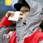 [CHEN] <b>사탕</b>쏟아부어먹는종대