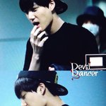 [카이] 종인이 <b>입술</b>뜯는거봐ㅋㅋ