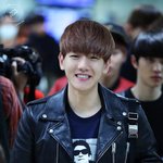 [<b>xoxo</b>] 백현이퓨ㅠㅠㅠ 눈웃으뮤ㅠㅠ