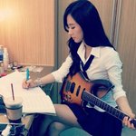 살 많이 빠져 보이는 최근 유리
