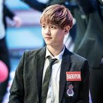 [백현] 대만에서 <b>명찰</b> 줬는데 귀엽