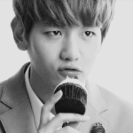 [백현] 머핀 든 백현이ㅋㅋㅋㅋㅋ