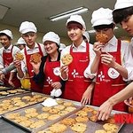 [카이] 와 팔뚝 갈라진거 보소