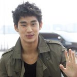 男배우의 빛나는 비주얼의 무<b>보정</b> 사진