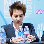 [시우민] 민석이가 얼마나 <b>정리정돈</b>을 잘하는지 볼테야?