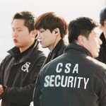 [카이] 일반인 <b>사이</b>에서 김종인 분위기...ㅎㄷㄷㄷ