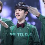 [도경수] 슈<b>아브</b> 고화질 있는데 3개만뜸