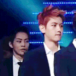 [시우민] 아육대 <b>물병</b>으로 씨름하는 EXO 루한, 민석