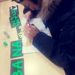 직접 만든 플카로 조련하는 <b>b1a4</b>