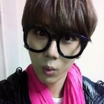 귀여운 아이돌의 뿔테 안경<b>st</b>