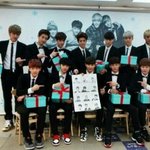 [CHEN] 오늘종대팬싸때 표정이안좋았대~~