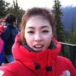 초접근도 <b>무색</b>한 피부가진 이연희