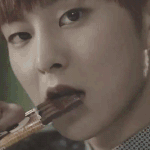 [시우민] <b>초콜릿</b> 움짜르