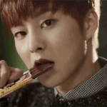 [시우민] 저 초콜릿움짤 뭔데 <b>마성</b>이야