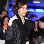 오늘따라 더욱 <b>날렵</b>해 보이는 강소라의 얼굴