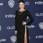 대박 파격적인 옆트임 드레스 입은 <b>미란다</b> 커