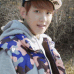 [백현] 백현이이짤무슨영상인지알려줘꽃<b>심이</b>들~~!!