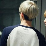 [EXO] 어깨<b>빵</b> 한번만 제발