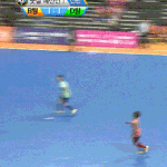 [시우민] 작년 풋살경기 털어줄까....?ㅋㅋㅋㅋ