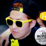 [시우민] 크런키 민석이 <b>입술색</b>