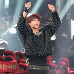 [카이] <b>대낮</b>에 보는 몸매짤