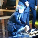 [비스트] 골디 조명을 자기 <b>손난로</b>로 쓰는