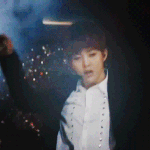 [시우민] 조금 다쳐도 넌 괜찮아~ 워우어어어(<b>feat</b>.웅녀에게)